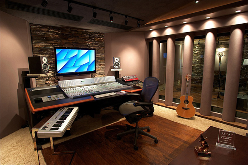 THE CLASS OF 2010 – This Year’s Hottest New Studios